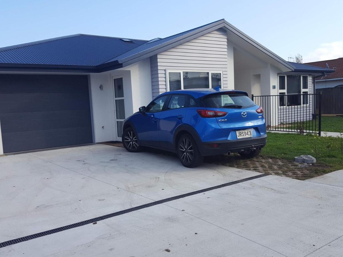 Готель Taupo Pearl Екстер'єр фото