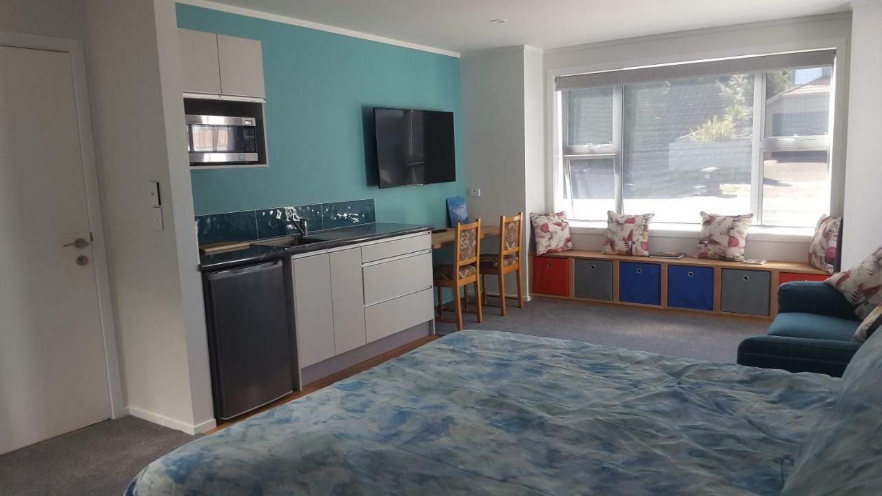 Готель Taupo Pearl Екстер'єр фото